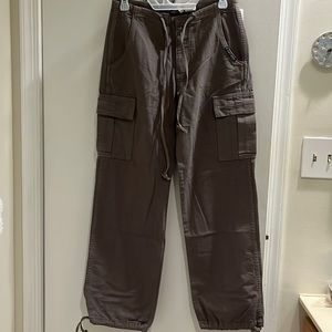 NWT Joe’s lightweight cargo pants, size 3 junior